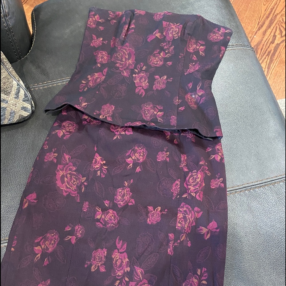Two piece small White House black market skirt